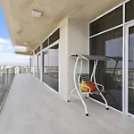 Vayk - Luminous 4-Bedroom Penthouse With A Generous Terrace