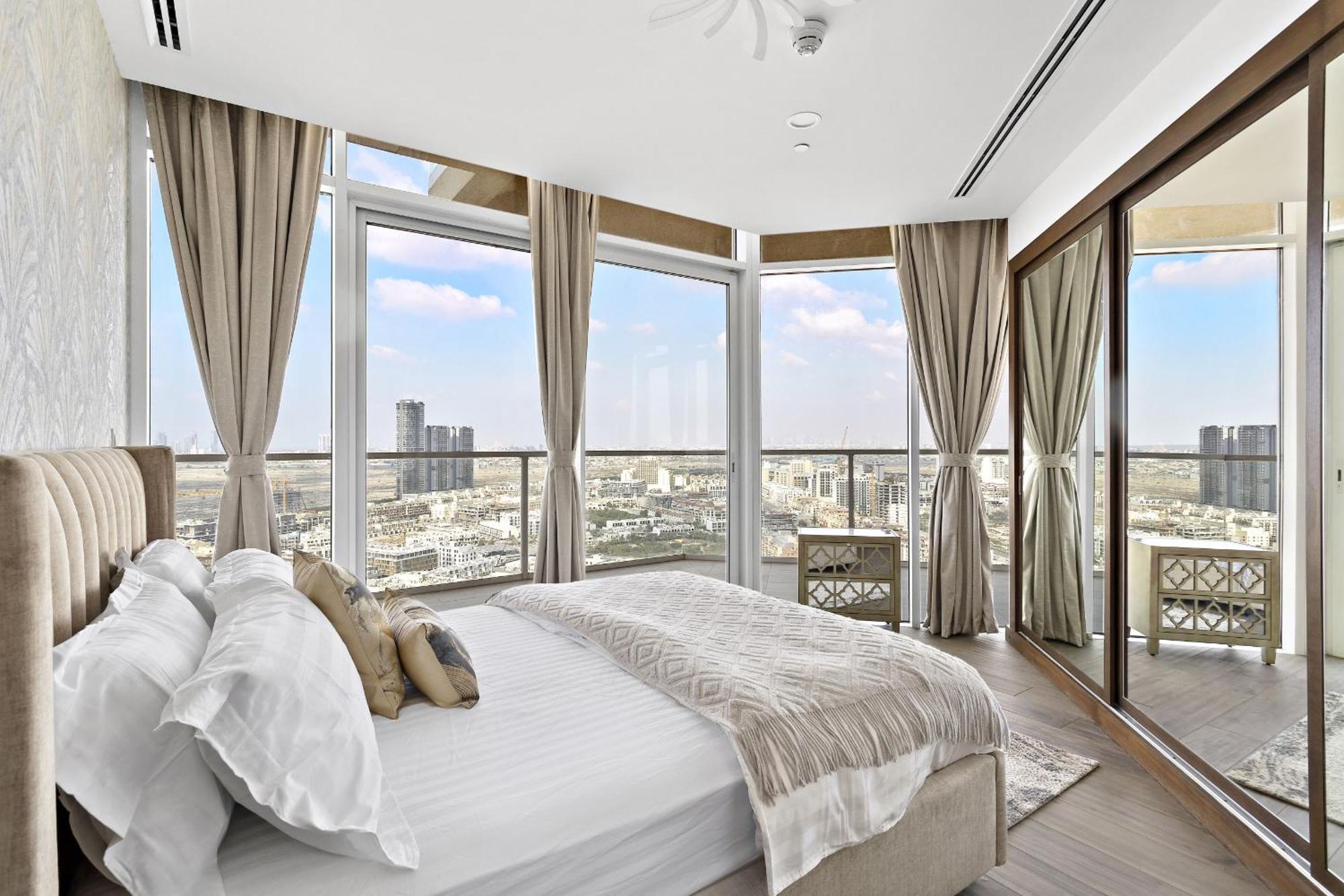 Apartment Vayk - Luminous 4-bedroom Penthouse With A Generous Terrace Dubai