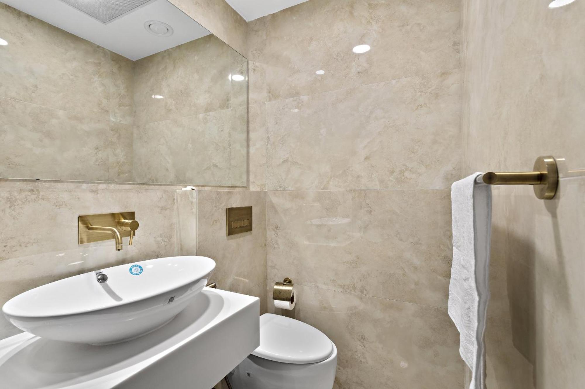 Vayk - Luminous 4-bedroom Penthouse With A Generous Terrace Apartment Dubai