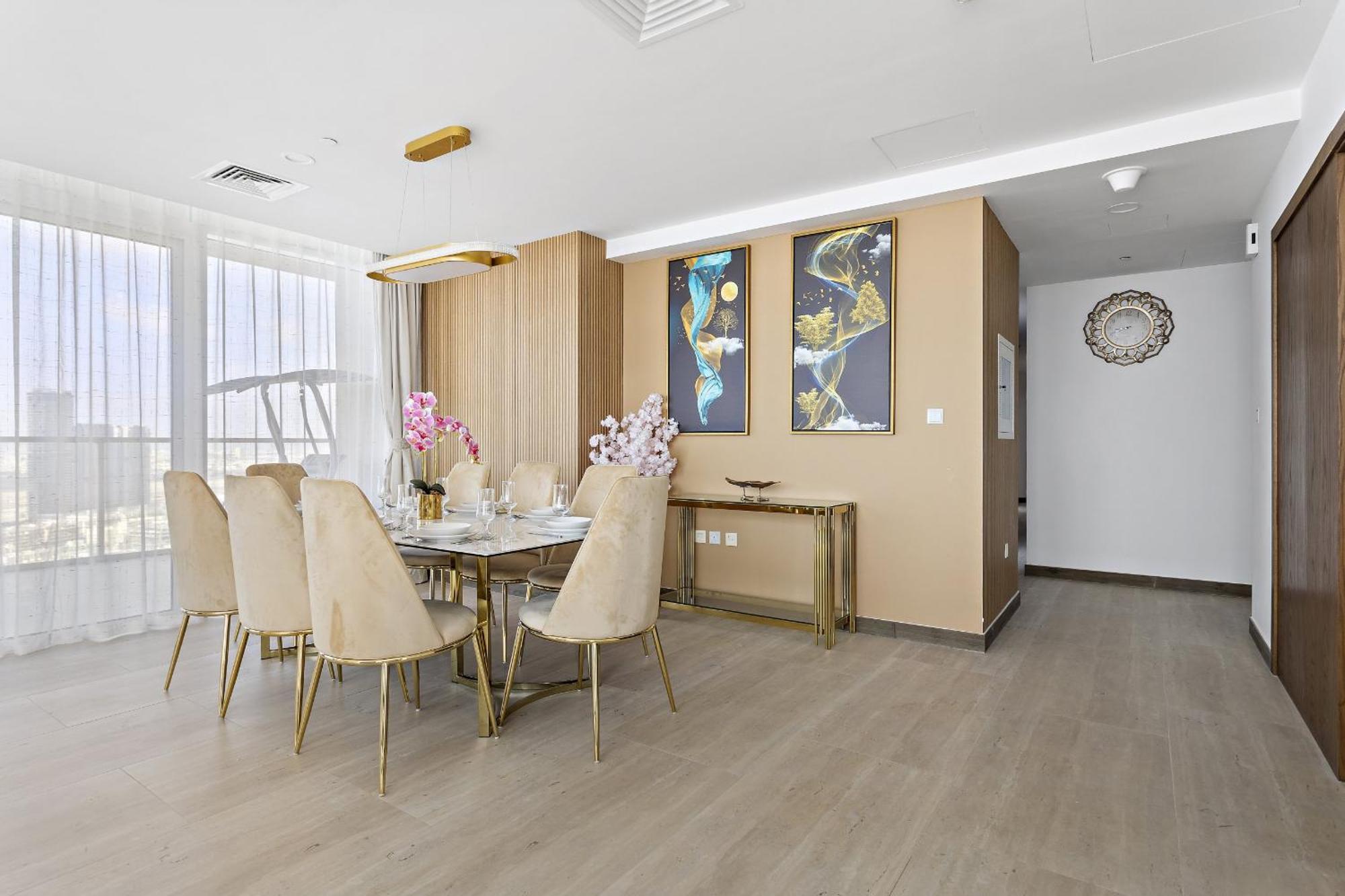 Apartment Vayk - Luminous 4-bedroom Penthouse With A Generous Terrace *