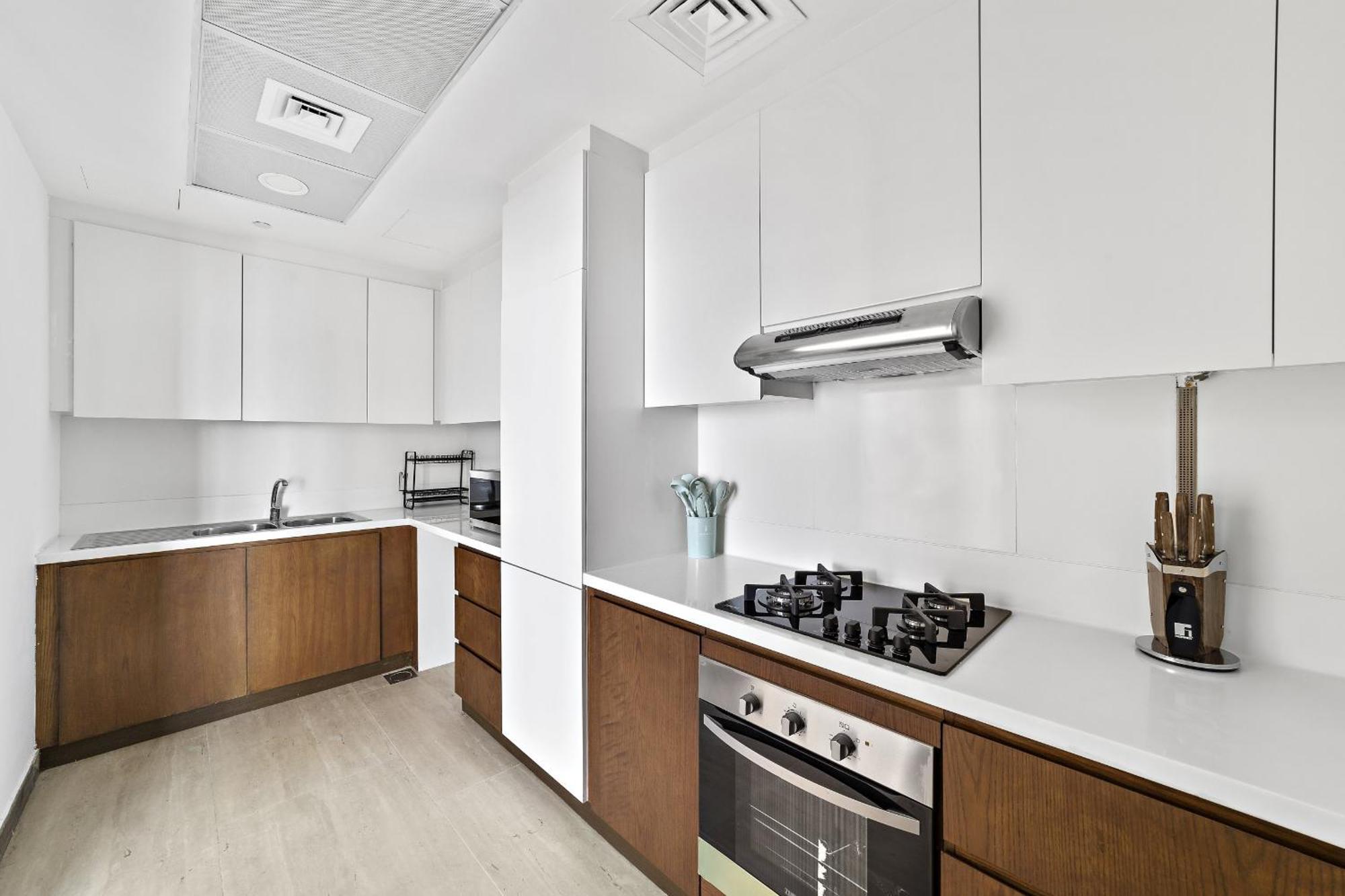 Vayk - Luminous 4-bedroom Penthouse With A Generous Terrace *